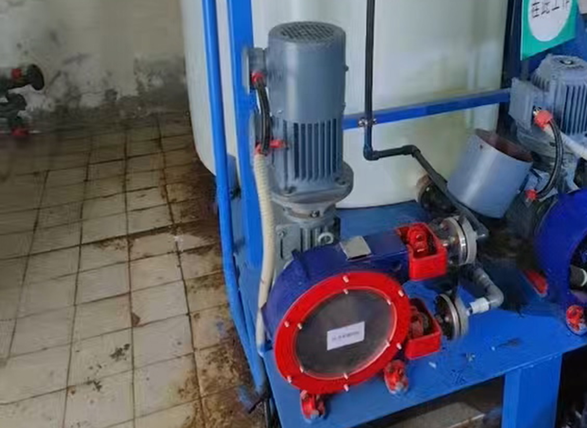 華運機械軟管泵賦能加藥系統現場應用，精準輸送筑牢工藝安全防線